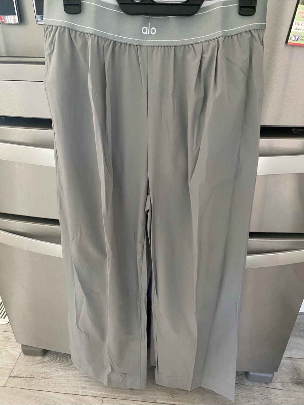 ALO Yoga Women’s Gray Wide-Leg Athletic Pants